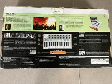  Arturia Minilab - Minilab Universal MIDI controller beschikbaar voor biedingen