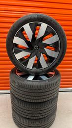 Orgineel Volvo 21 inch  XC90 / XC60 banden in nieuwstaat, Auto-onderdelen, Banden en Velgen, 275 mm, Nieuw, Band(en), Zomerbanden