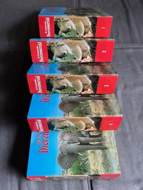 FASCINERENDE DIERENWERELD, Boeken, Ophalen