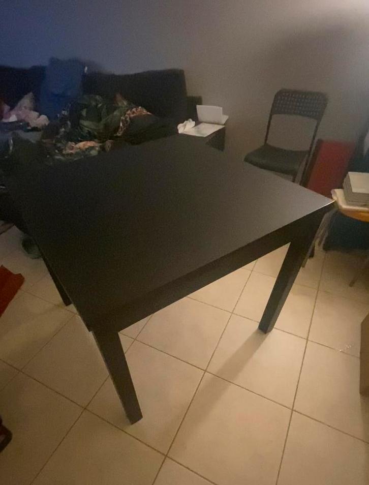Verstelbare bruin/zwarte eettafel van ikea, Huis en Inrichting, Tafels | Eettafels, Gebruikt, 50 tot 100 cm, 150 tot 200 cm, Vier personen