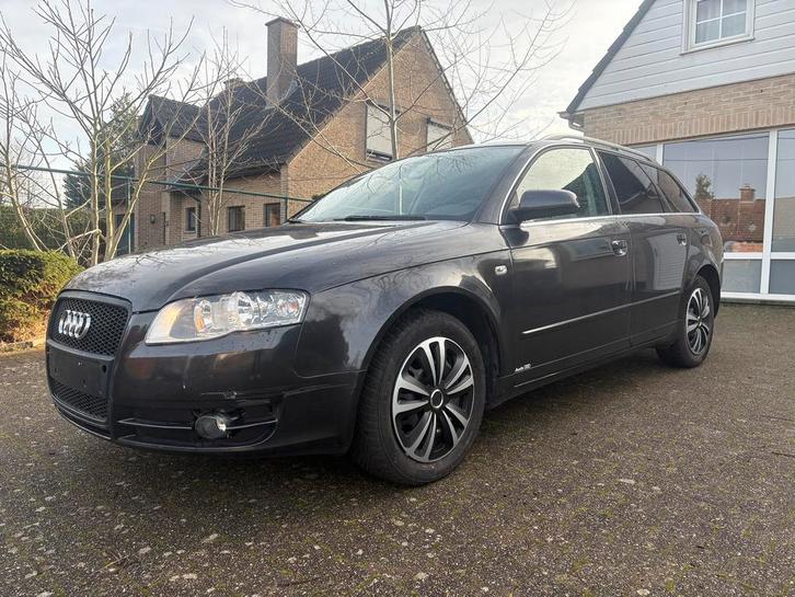 Audi A4 | 2006 | 157 000 km Approuvé à la vente, Autos, Audi, Particulier, A4, ABS, Airbags, Air conditionné, Bluetooth, Feux de virage