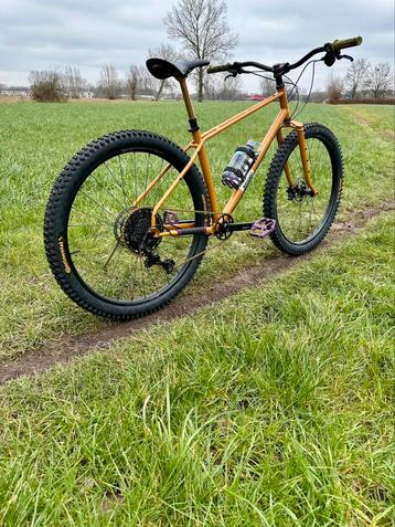 Mtb beschikbaar voor biedingen