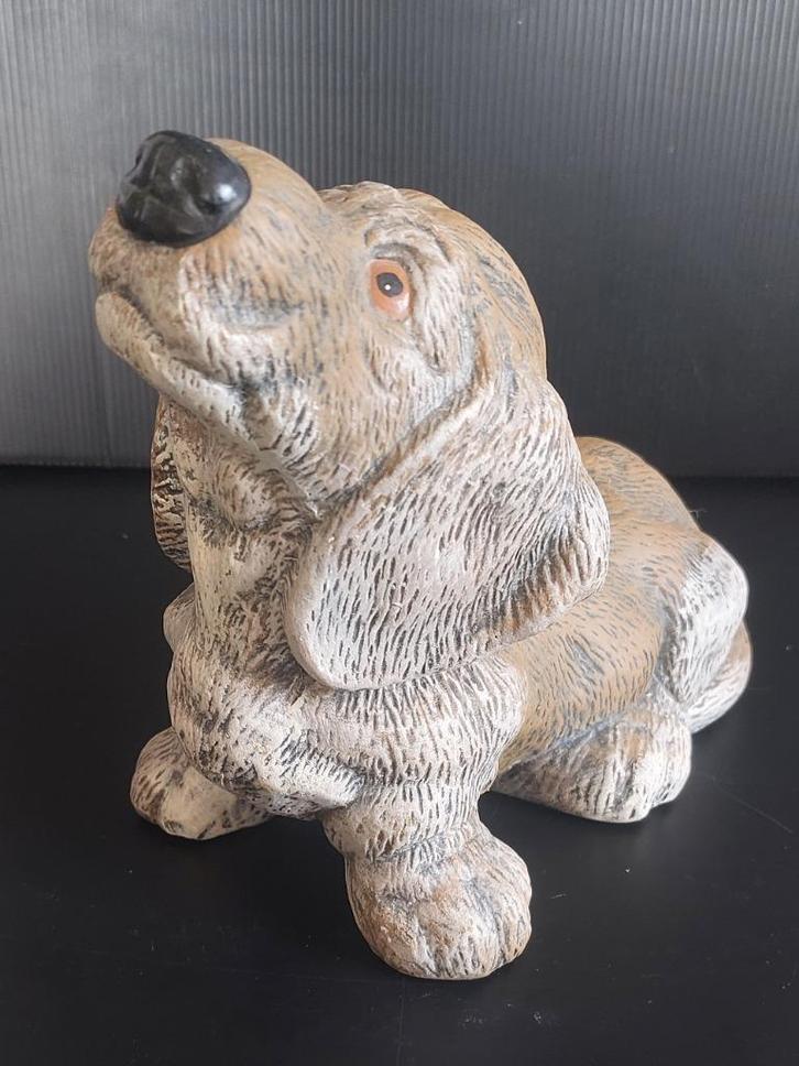 Stenen beeld van een Basset hond, Verzamelen, Beelden en Beeldjes, Gebruikt, Dier, Ophalen of Verzenden