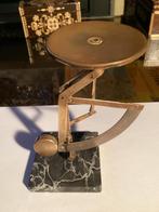 Pèse lettres antique, Enlèvement