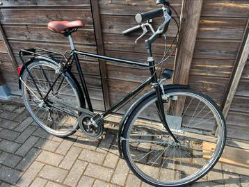 Opgemaakte vintage herenfiets beschikbaar voor biedingen