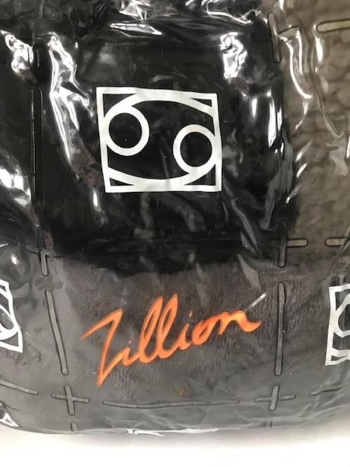 Zillion Luchtmatras + Rugzak Origineel Vintage🤗💑😎🎁👌, Verzamelen, Overige Verzamelen, Nieuw, Ophalen of Verzenden