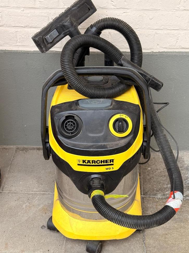Aspirateur Kärcher WD 5, Bricolage & Construction, Matériel de nettoyage, Utilisé, Aspirateur d'eau, Enlèvement