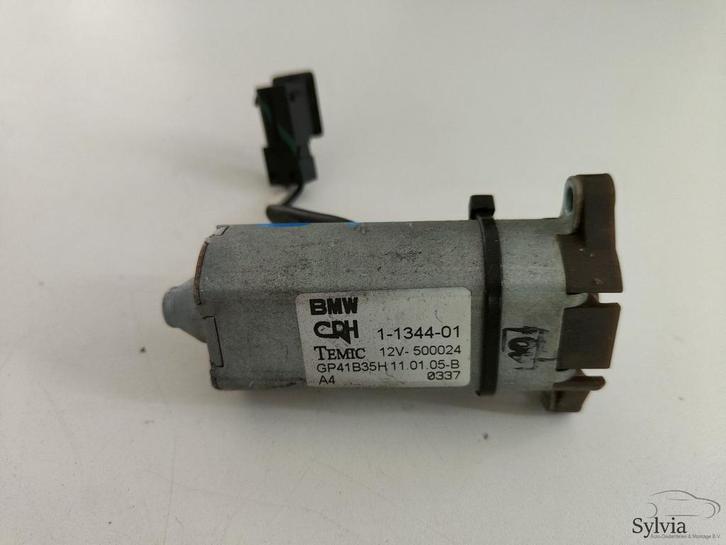 Stoel hoofdsteun verstelmotor aandrijfmotor Rechter voorzijd, Auto-onderdelen, Elektronica en Kabels, Gebruikt, Ophalen of Verzenden