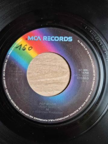 Singel M - Robin Scott beschikbaar voor biedingen