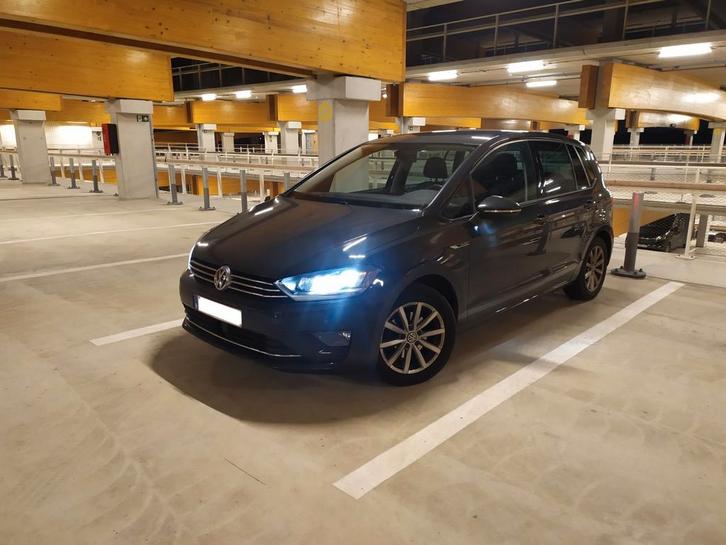 COMPLET, 1,4 TSI, SPORTSVAN LOUNGE, 125 CH, 6 FRAIS, Autos, Volkswagen, Particulier, Golf, ABS, Caméra de recul, Phares directionnels