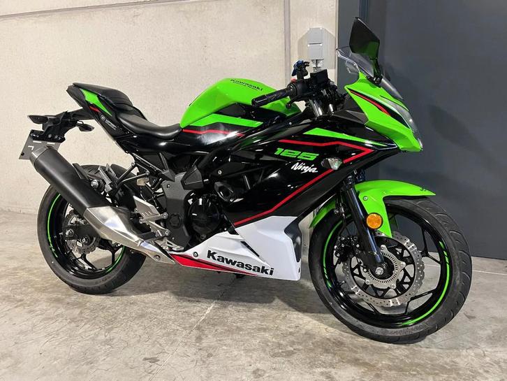 Kawasaki Ninja 125 KRT in prachtige staat (bj 2021), Motoren, Motoren | Kawasaki, Bedrijf, Super Sport, 11 kW of minder
