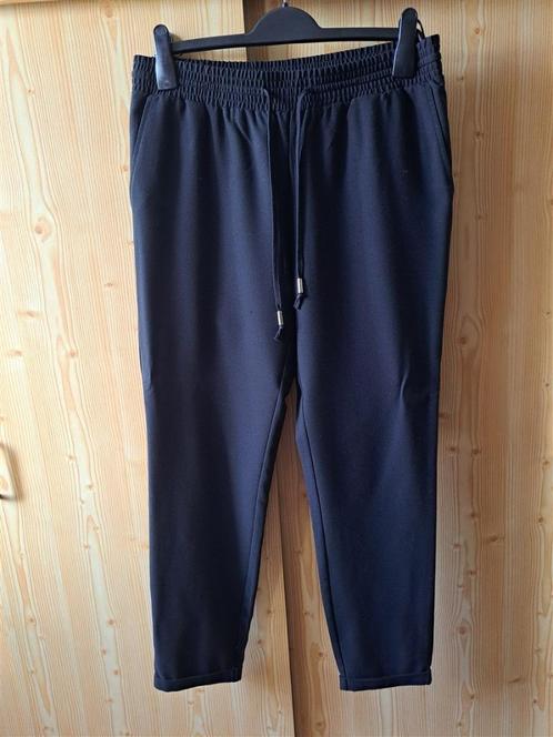 Zwarte broek met elastische taille maat 40, Kleding | Dames, Broeken en Pantalons, Zo goed als nieuw, Maat 38/40 (M), Zwart, Lang