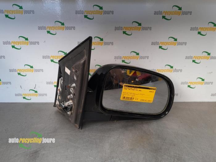 Buitenspiegel rechts van een Ssang Yong Kyron, Auto-onderdelen, Spiegels, Ssangyong, Gebruikt, 3 maanden garantie