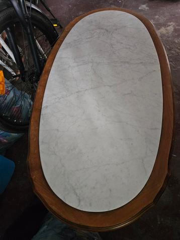 salontafel beukenhout met marmeren blad. beschikbaar voor biedingen