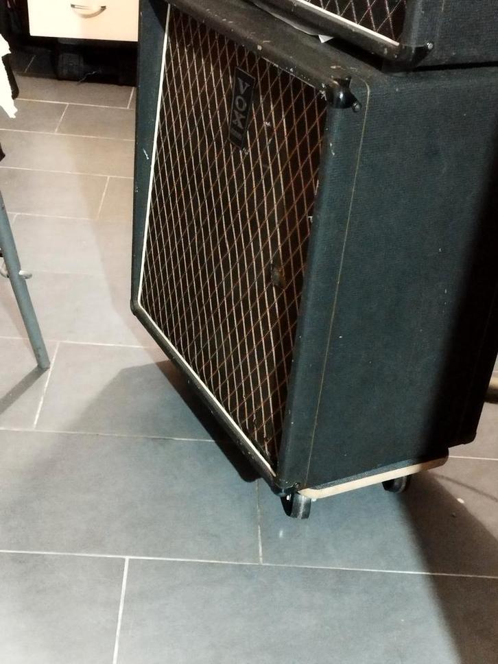 Cabinet vox dynamic bass JMI original de 1968 1x15 inch, Musique & Instruments, Amplis | Basse & Guitare, Utilisé, Enlèvement ou Envoi