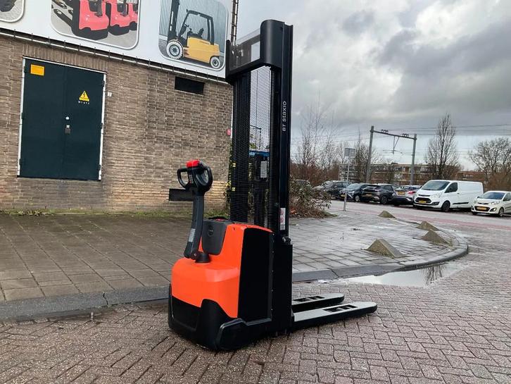 BT SWE120L 1200KG 3.70METER STAPELAAR / HEFTRUCK (bj 2015), Zakelijke goederen, Machines en Bouw | Heftrucks en Intern transport