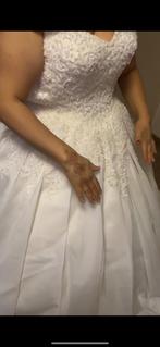 Robe de mariée turque, Vêtements | Femmes, Porté, Robe de mariée