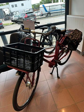 Batavus damesfiets als nieuw zoe foto’s! Met garantie! beschikbaar voor biedingen
