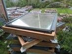 Velux met verduisteringsgordijn en buitenste zonnewering, Ophalen, Gebruikt