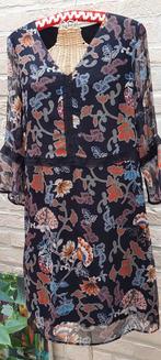 Kleedje maat 42 giovane gevoerd, Taille 42/44 (L), Enlèvement ou Envoi, Autres couleurs, Comme neuf