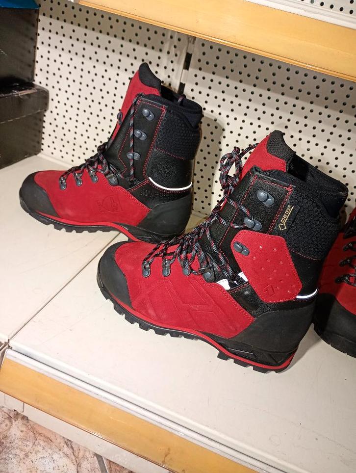 Werk boots kettingzaag - work schoenen NIEUW, Tuin en Terras, Werkkleding, Nieuw, Schoenen, Verzenden