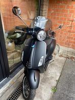 Vespa Primavera 50, bijna nieuw met windscherm en slot, Ophalen, 49 cc, Benzine, Klasse B (45 km/u)