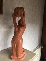 Statue en terre cuite. Mère avec enfant, Antiquités & Art, Art | Sculptures & Bois, Enlèvement