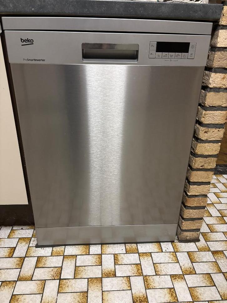 Vaatwasmachine Beko, Elektronische apparatuur, Vaatwasmachines, Zo goed als nieuw, Vrijstaand, Eco programma, Kort programma, Voorspoelprogramma