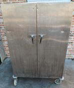 armoire en acier inoxydable sur roulettes à 4 portes, Enlèvement, Utilisé