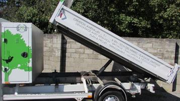 BENNE  ANNEE 2018  A  VENDRE POUR  4800€  beschikbaar voor biedingen