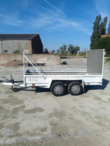 Tack aanhangwagen dubbele as beschikbaar voor biedingen
