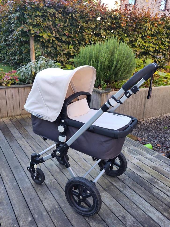 Poussette naissance et 2eme age Bugaboo Cameleon 3 plus, Kinderen en Baby's, Kinderwagens en Combinaties, Zo goed als nieuw, Combiwagen