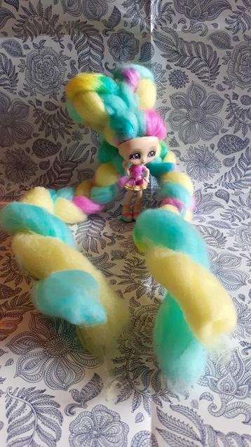 poupée candylock cheveux vert jaune mauve  beschikbaar voor biedingen