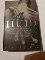 Op de huid van Stav Sherez, Ophalen of Verzenden, Zo goed als nieuw, Stav Sherez