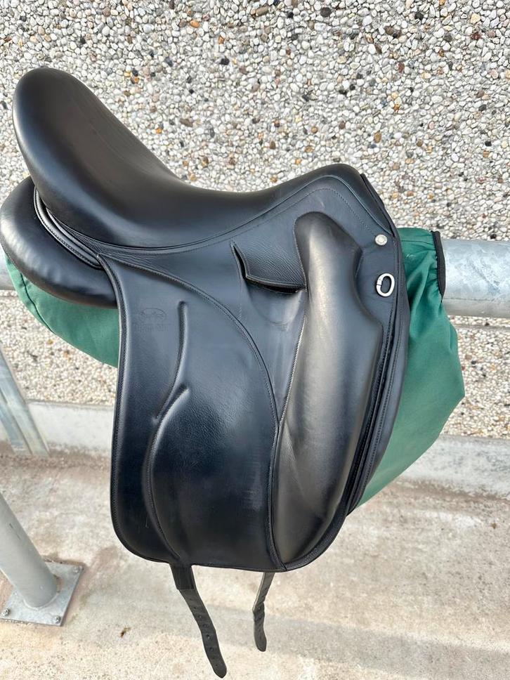 Selle Dressage Devoucoux + accessoires, Dieren en Toebehoren, Paarden en Pony's | Zadels, Zo goed als nieuw, Dressuur, Ophalen
