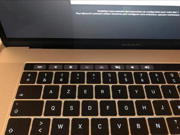 MacBook Pro i7 Touch Bar,utilisé 20h,ticket