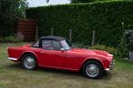 Oldtimer: Triumph TR4, Achterwielaandrijving, Cabriolet, Triumph, Leder