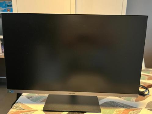 Samsung pc monitor, Computers en Software, Monitoren, Zo goed als nieuw, 61 t/m 100 Hz, DisplayPort, HDMI, VGA, Hoofdtelefoonaansluiting