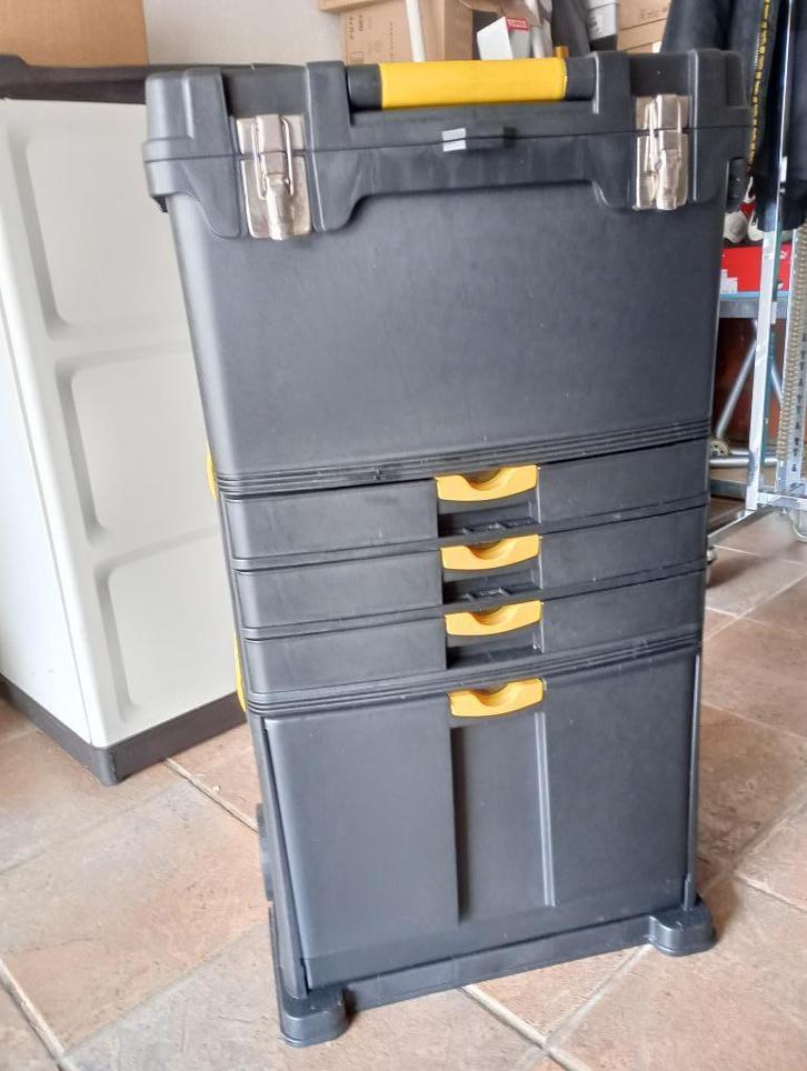 werkkoffer gereedschapskoffer op wielen, Doe-het-zelf en Bouw, Gereedschapskisten, Zo goed als nieuw, Ophalen