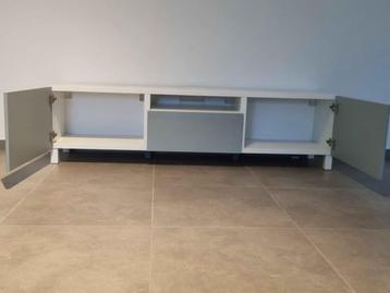 TV meubel beschikbaar voor biedingen