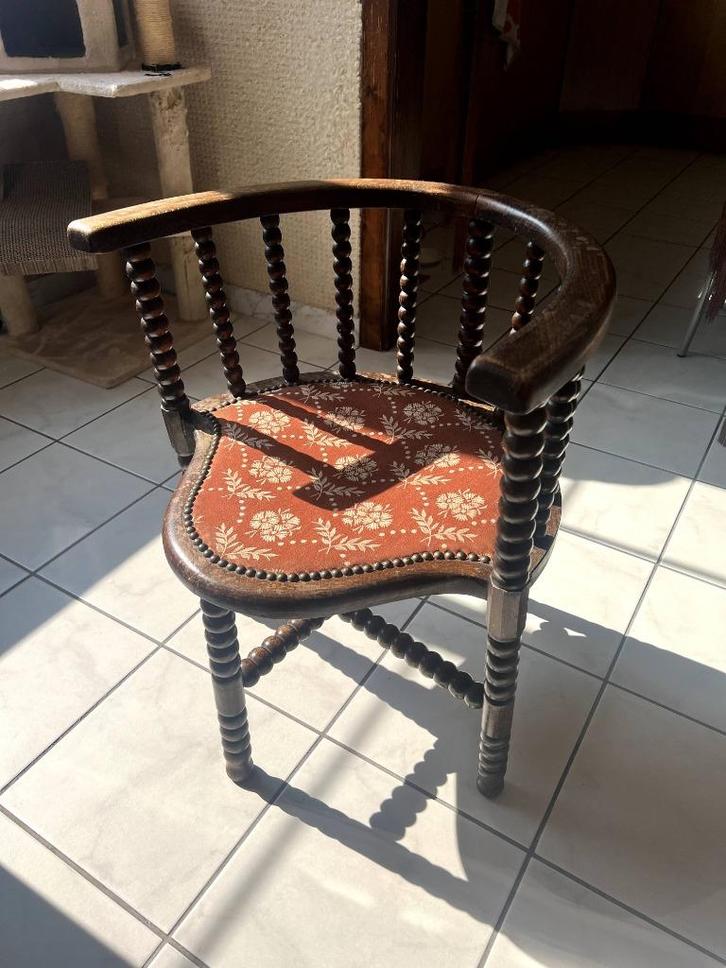 Antieke bobbin stoel, Antiek en Kunst, Antiek | Meubels | Stoelen en Sofa's, Ophalen