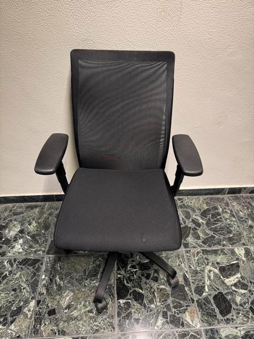Comfortabele verstelbare bureaustoel, Huis en Inrichting, Bureaustoelen, Gebruikt, Bureaustoel, Zwart, Ergonomisch, Ophalen