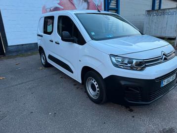 Citroën Berlingo 1.2i 8/2022 lichte vracht 1eigenaar BTWincl beschikbaar voor biedingen