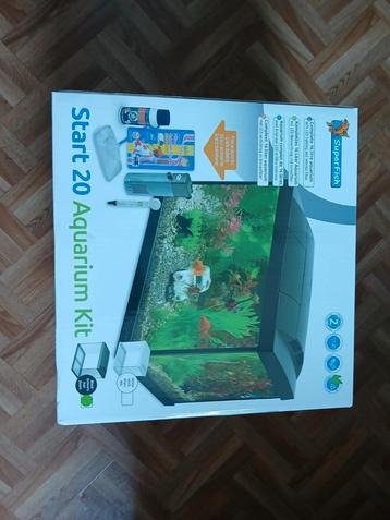 SuperFish aquarium 16 liter met filter, led en kit   beschikbaar voor biedingen