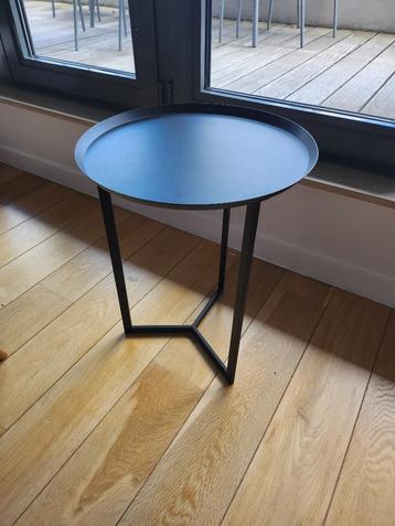 Table d'appoint, Enlèvement