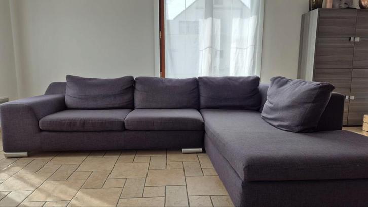Donkergrijze zetel met chaise longues in zeer goede staat, Huis en Inrichting, Zetels | Zetels en Chaises Longues, Stof, Ophalen