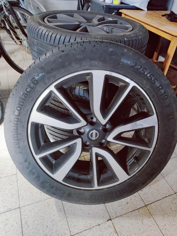 Nissan X-Trail (2017 model) zomerbanden op velg, Auto-onderdelen, Banden en Velgen, Banden en Velgen, Zomerbanden, 19 inch, 225 mm