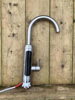 warmwaterkraan op elektriciteit, Doe-het-zelf en Bouw, Ophalen of Verzenden, Zo goed als nieuw, Chroom, Kraan