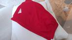 Voetbalshort Adidas rood Medium (tailleert klein), Kleding | Heren, Sportkleding, Zo goed als nieuw, Adidas, Voetbal, Ophalen