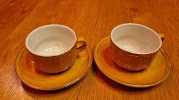 Koffietassen met ondertassen, hotelporselein, 19 stuks beschikbaar voor biedingen